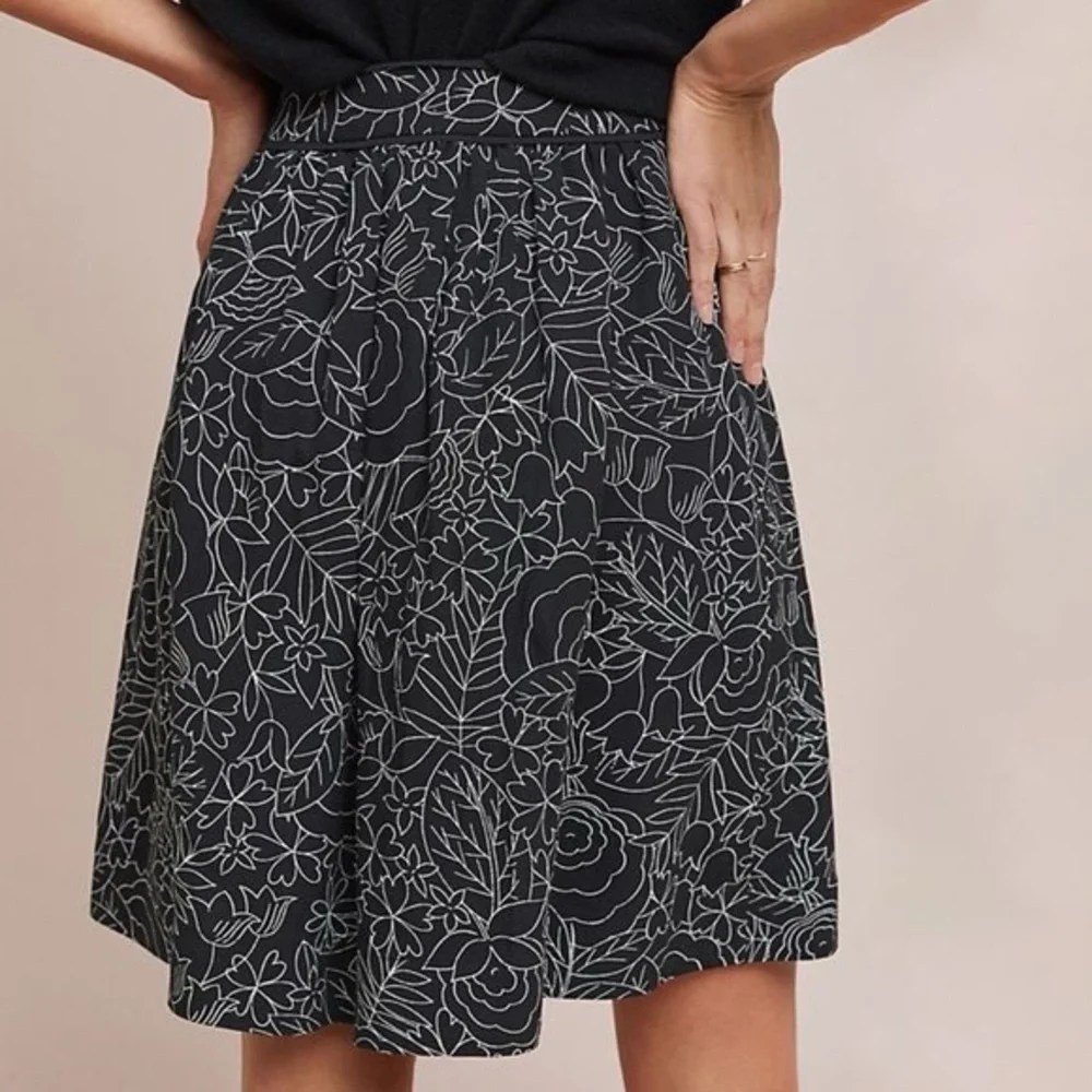 Anthropologie Conversations 38 of 52 Colloquial A-Line Skirt Black Floral Circle
